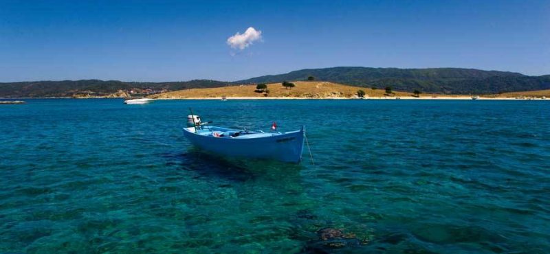 Πράσινα Μεσογειακά Νησιά στην ίδια γεωγραφική παράλληλο!